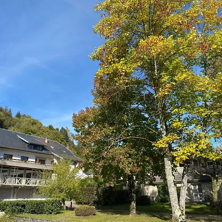 Les Du Hotel